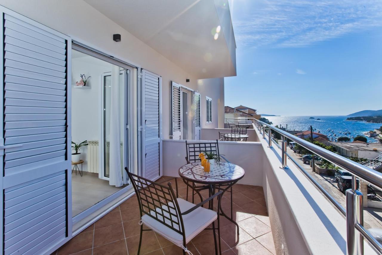 Apartments And Rooms Marija Hvar Town Exterior photo
